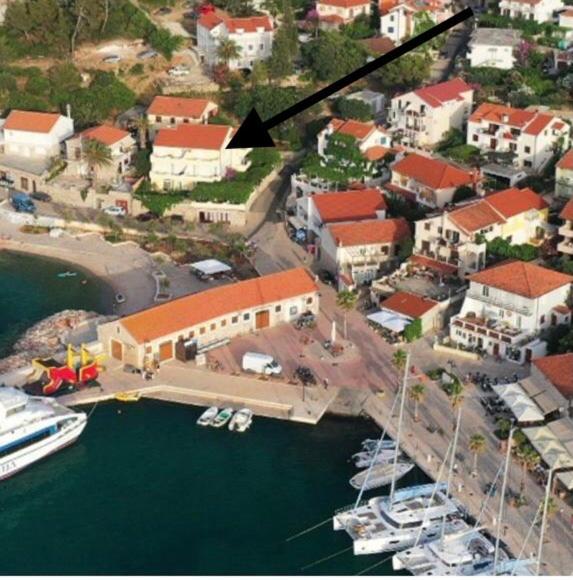 Apartmani Isabella - Ilda Radonic Jelsa  Kültér fotó