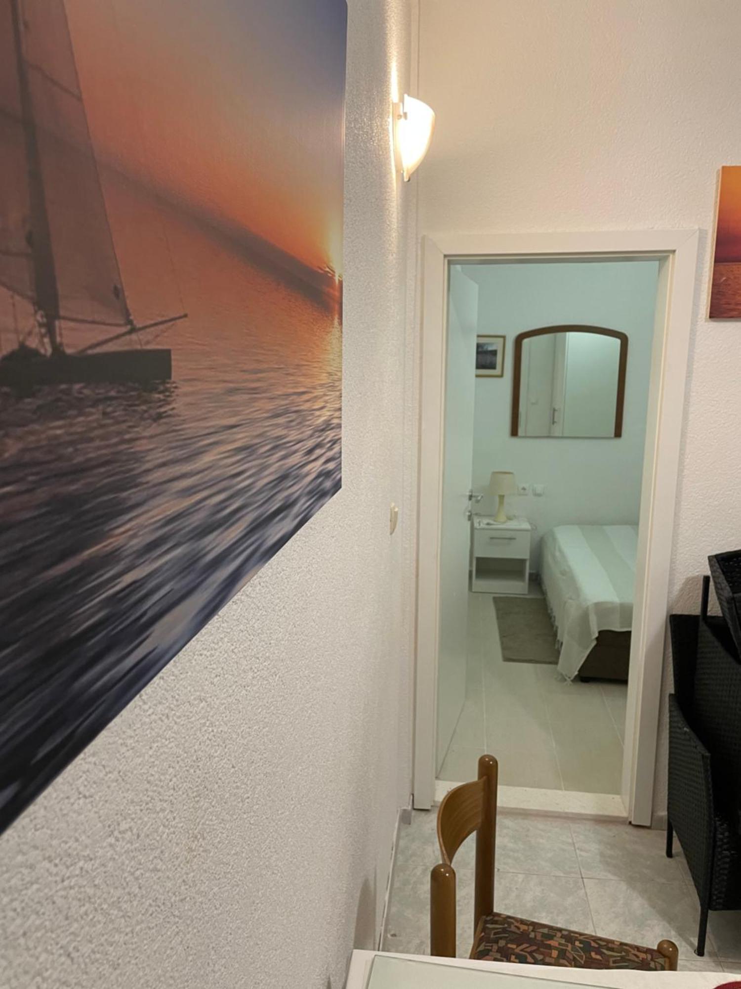 Apartmani Isabella - Ilda Radonic Jelsa  Kültér fotó