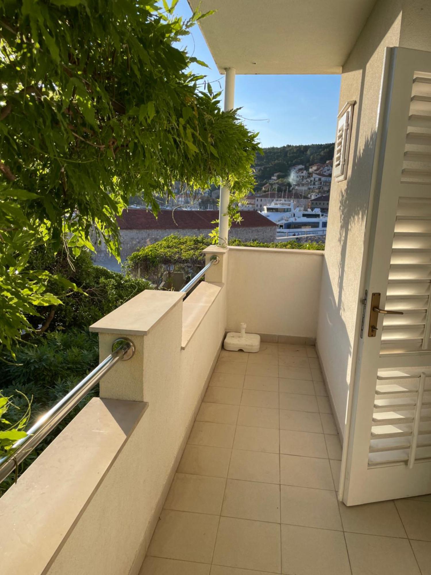 Apartmani Isabella - Ilda Radonic Jelsa  Kültér fotó