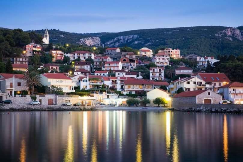 Apartmani Isabella - Ilda Radonic Jelsa  Kültér fotó