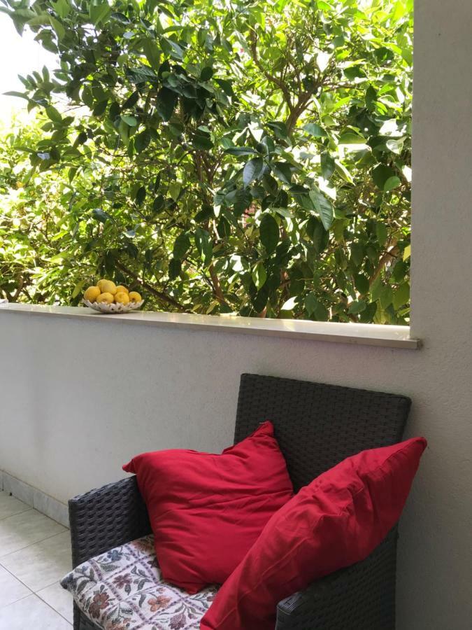 Apartmani Isabella - Ilda Radonic Jelsa  Kültér fotó