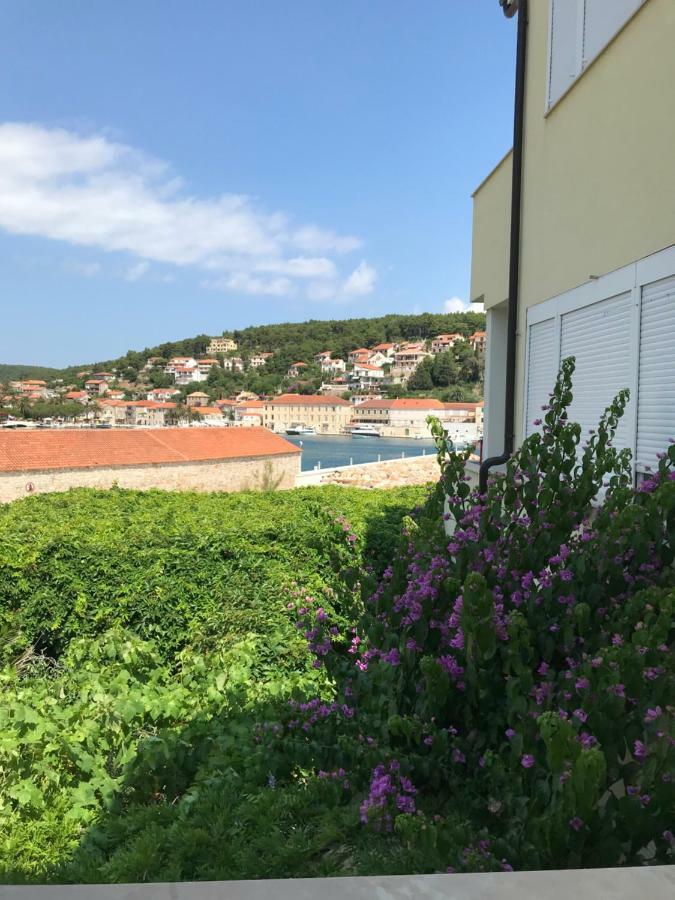 Apartmani Isabella - Ilda Radonic Jelsa  Kültér fotó