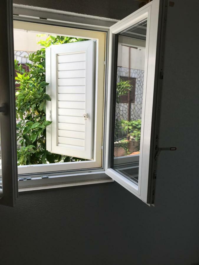 Apartmani Isabella - Ilda Radonic Jelsa  Kültér fotó
